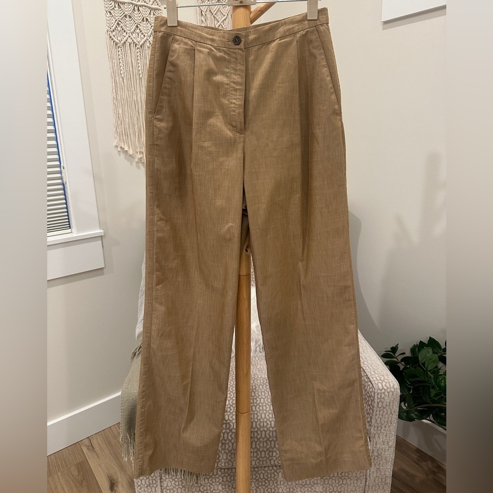 Liz Claiborne LizSport Kylie Tan, Cotton Blend Straight Leg Pants, 4 Trousers